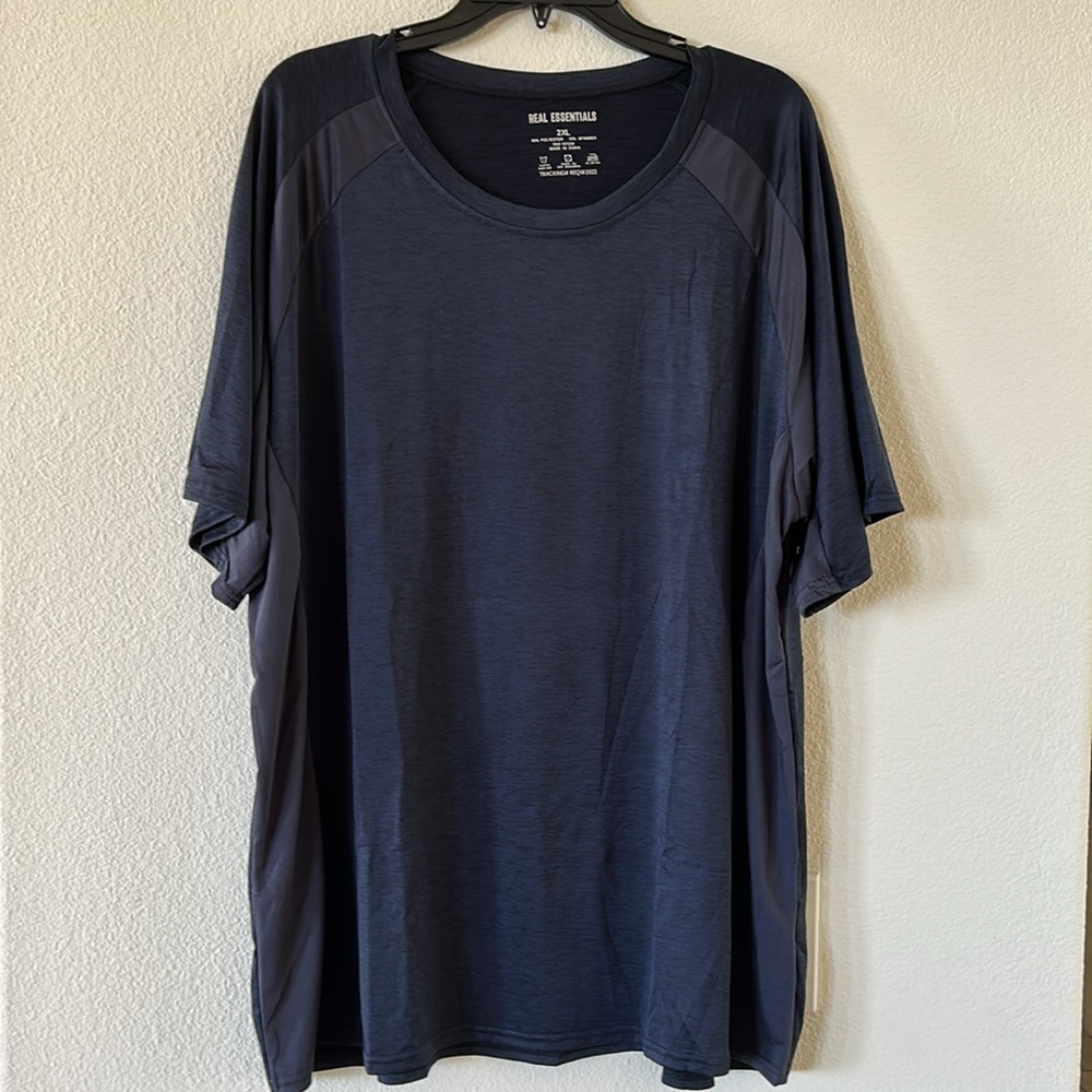 NWOT - Real Essentials Men's Tee 2XL